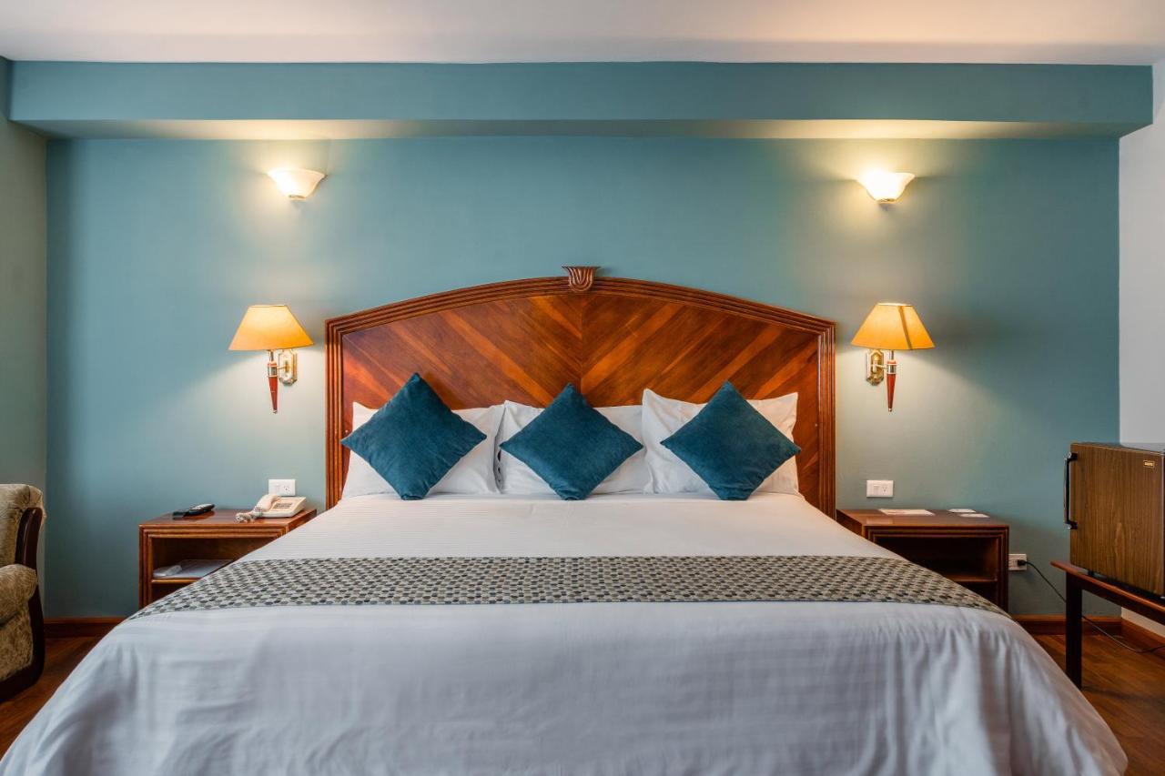 Hotel Libertador 로하 외부 사진