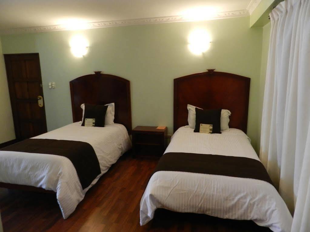 Hotel Libertador 로하 외부 사진