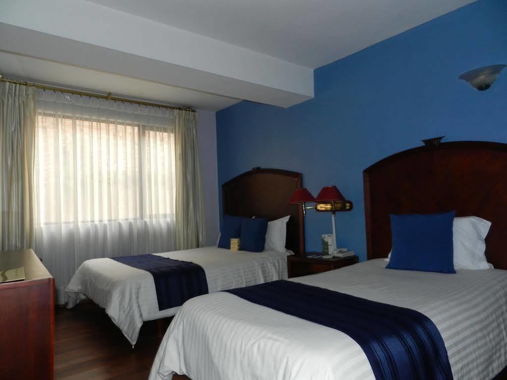 Hotel Libertador 로하 외부 사진
